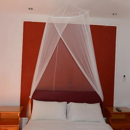 Lägenhetshotell Charlies Venus Roda (Corfu)