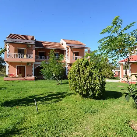 Lägenhetshotell Charlies Venus Roda (Corfu)