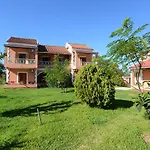 Apartmanhotel Charlies Venus Róda