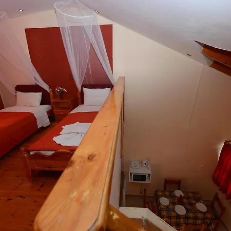 Apartmanhotel Charlies Venus 3*